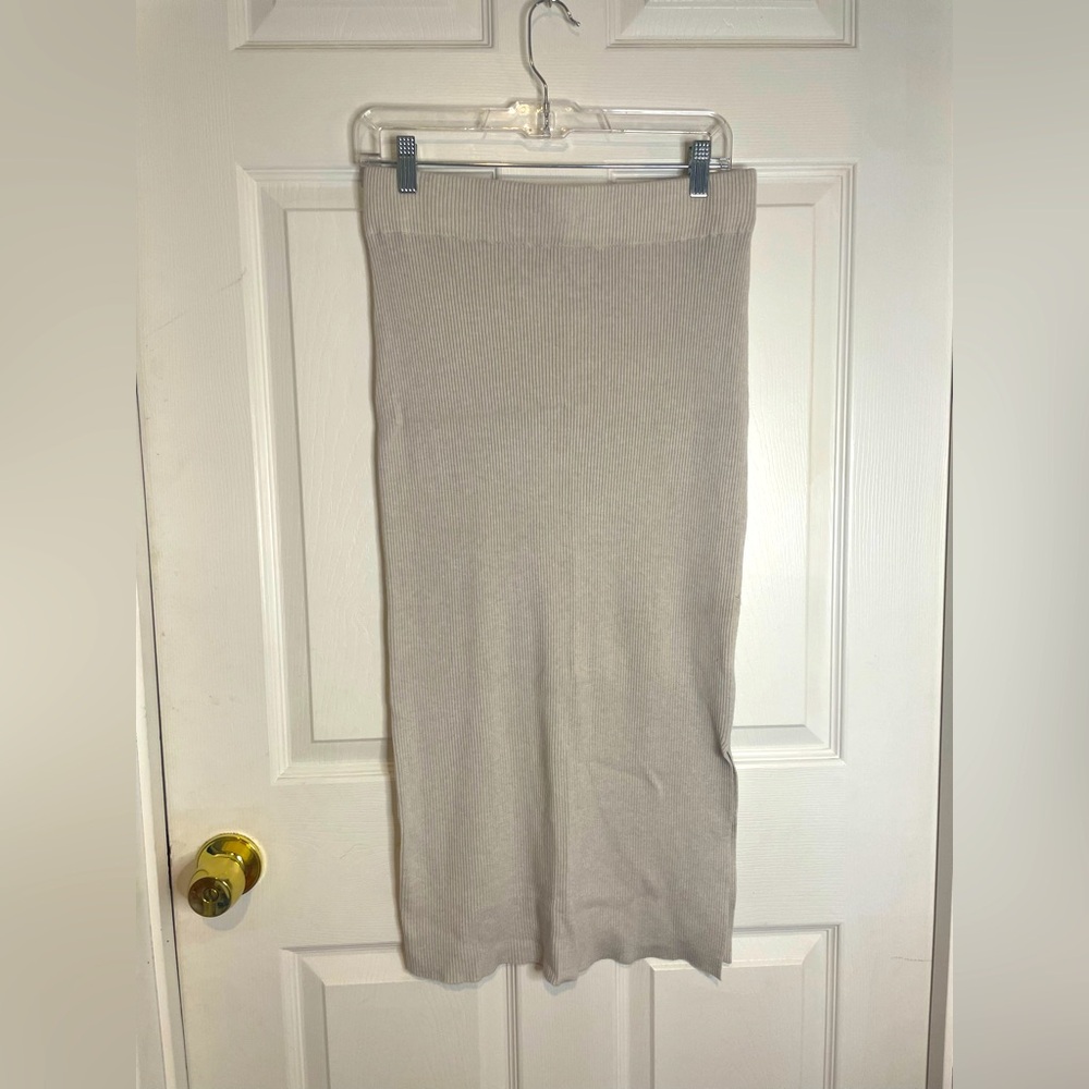 Ee:some - Tan Ribbed Midi Stretch Skirt with Side Slit